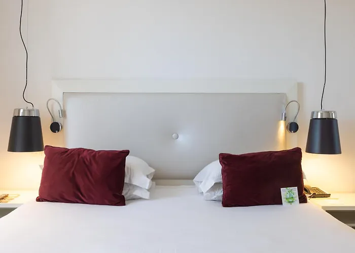 Hotel Renoir